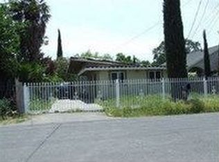 1818 E Clover Ln, Stockton, CA