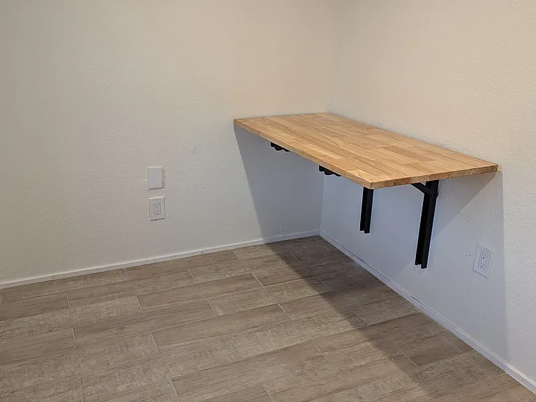 203 Hubbard St #L — Photo 3
