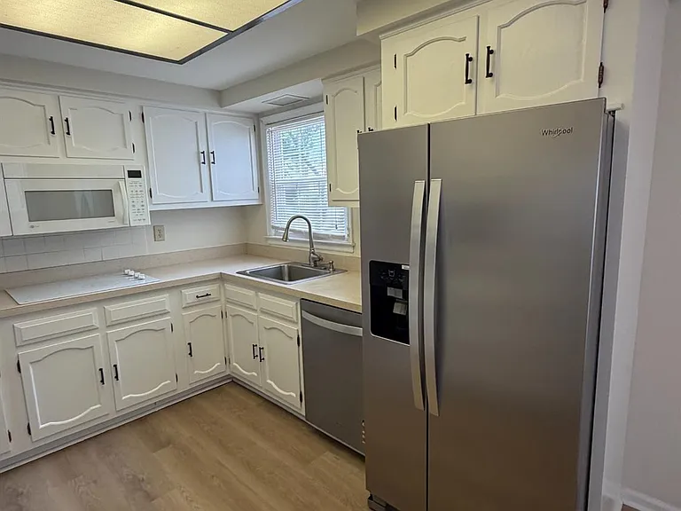 493B Somerset Ln — Photo 6