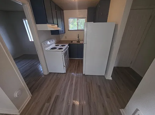 3 bed, 900 sqft, $1,150 — Photo 3