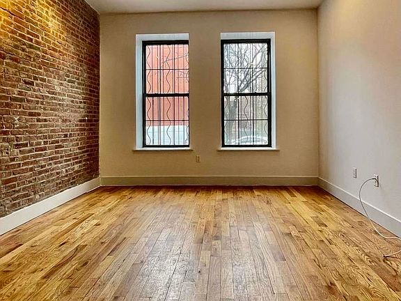 2nd image of 103 Quincy St #1W
