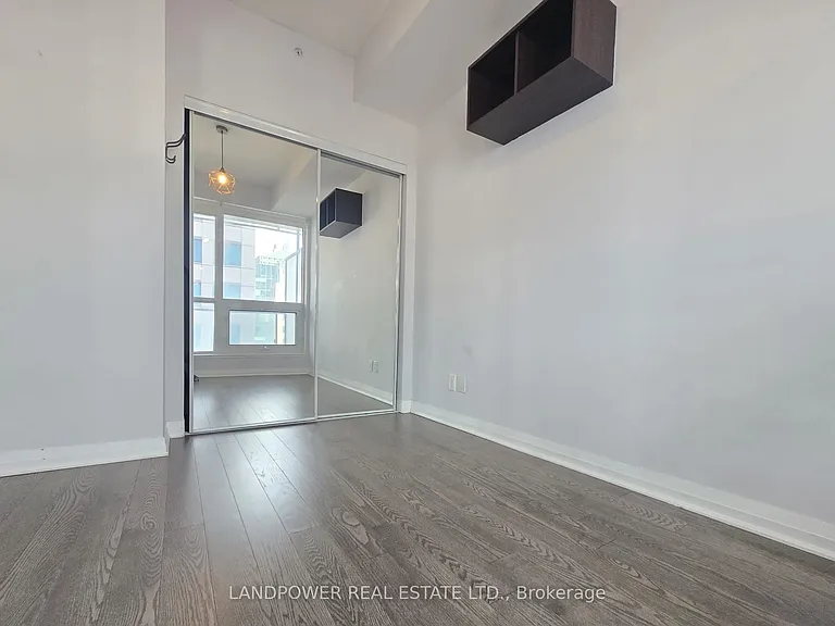 8 Mercer St #1405 — Photo 9