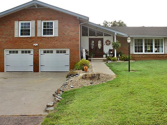 2nd image of 55 Ladonna Ave