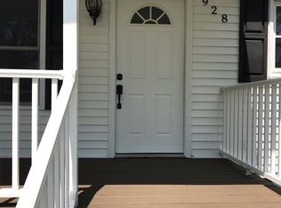 928 8th St, Pasadena, MD 21122