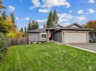 3263 Lois Ln, Enumclaw, WA 98022