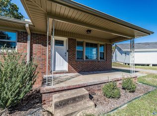 19151 E Limestone Rd, Athens, AL 35613