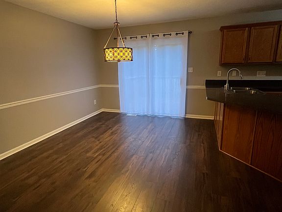 Nice dining area with patio doors to deck