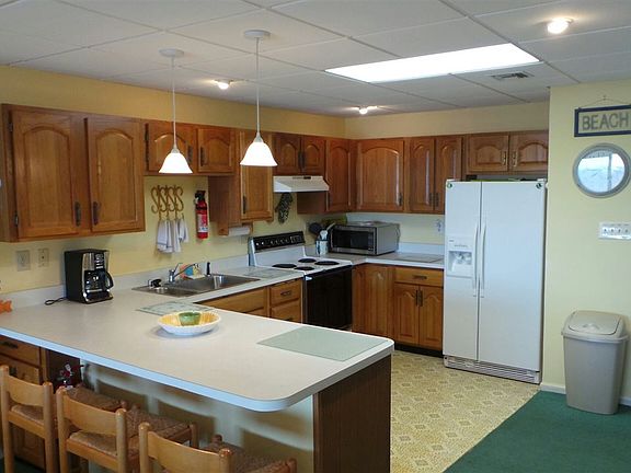 2nd image of 500 E Raleigh Ave APT 502