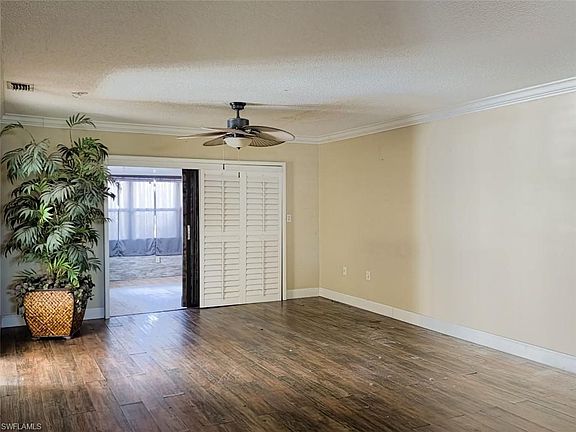4th image of 7631 Piping Rock Ct