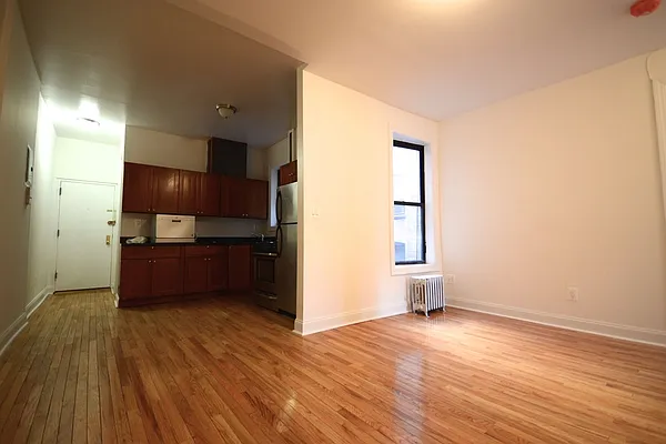 Rented by Bold Marketing | media 27