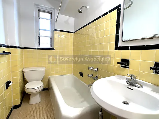 Rented by Sovereign Associates | media 11