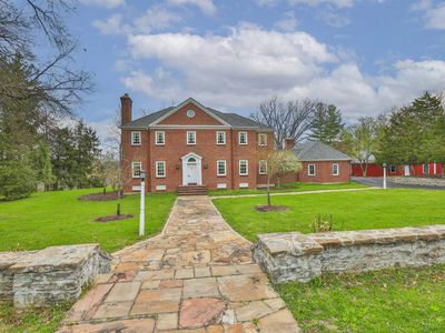 8950 Old Indian Hill Rd, Indian Hill, OH, 45243