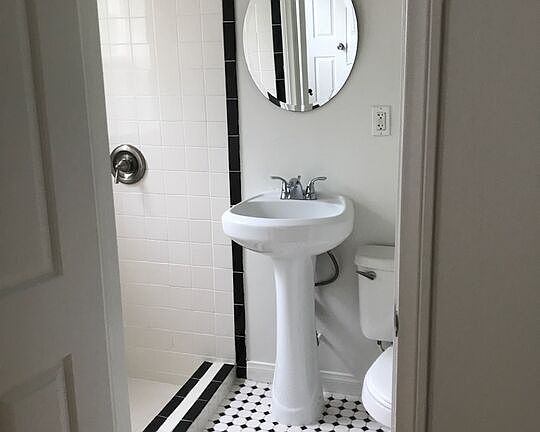 3rd image of 1044 N Bonnie Brae St APT 209