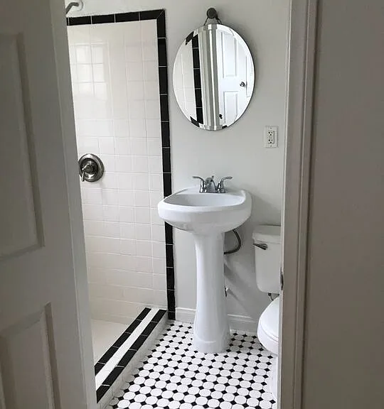 1044 N Bonnie Brae St #209 — Photo 3