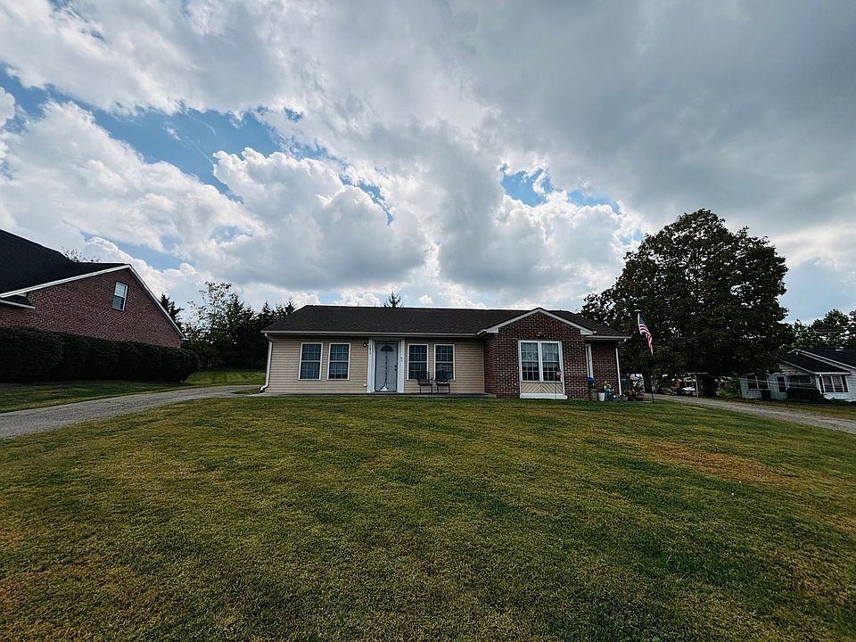 1st image of 1070 Elk Dr