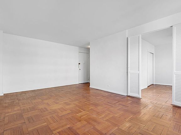 5th image of 50 King St APT 8E