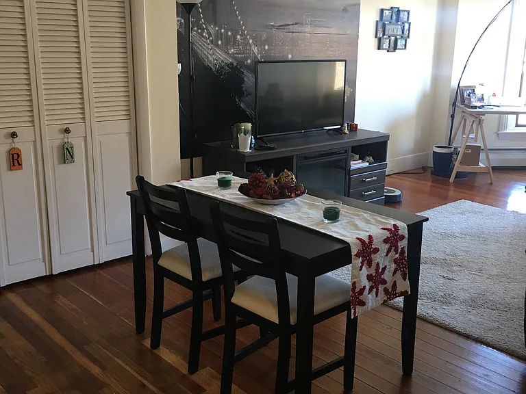 922 Beacon St #41 — Photo 4