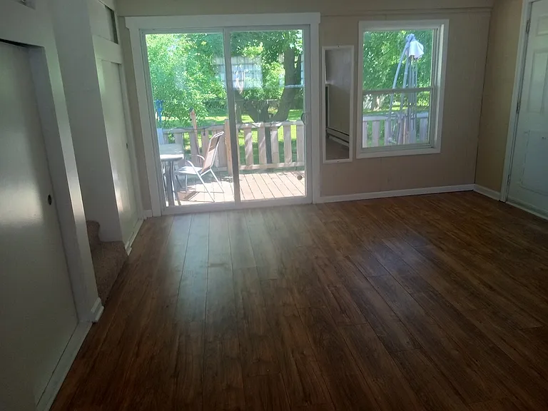 12710 N Saginaw Main House — Photo 11