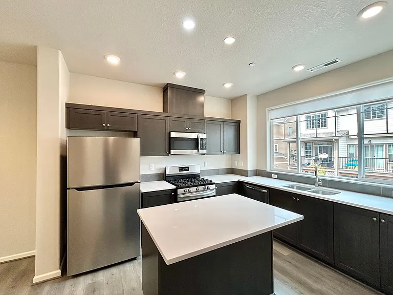 7211 NW Eleanor Ave — Photo 54