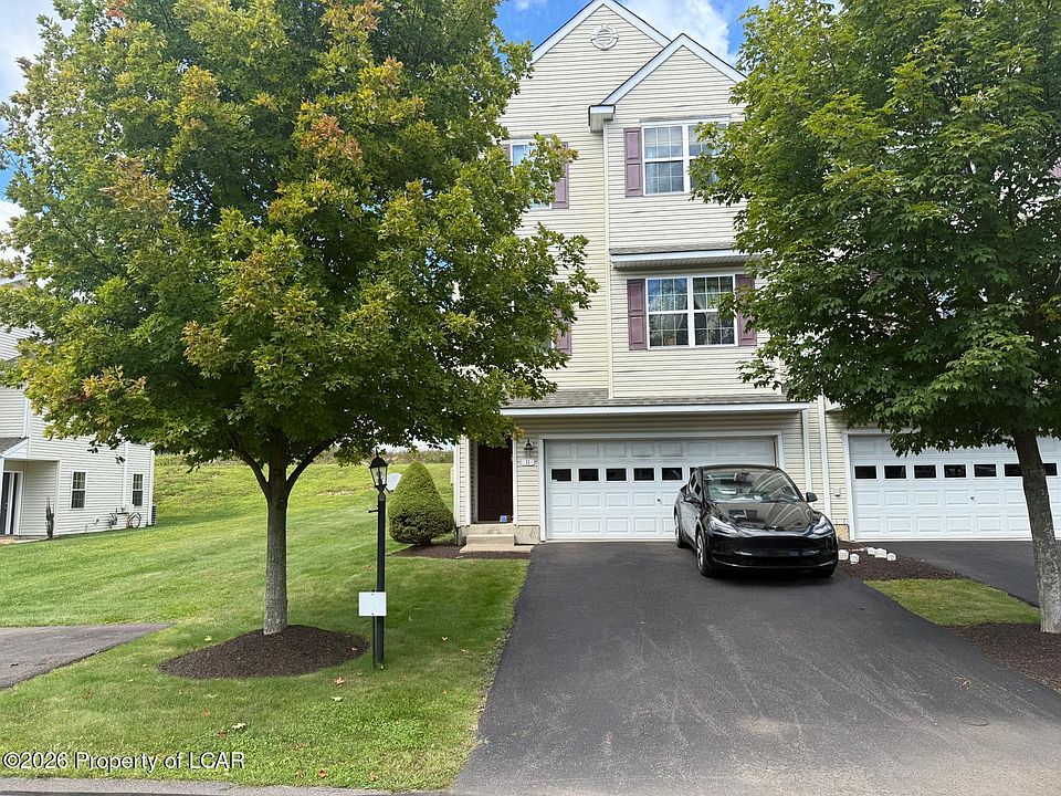 1st image of 11 Nicole Ln