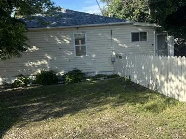 5147 S 53rd St, Innisfail, AB T4G 1L8