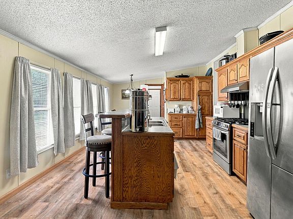 3rd image of 3070 Bucklin Rd