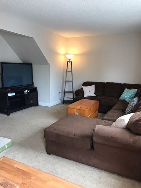 1st image of 137 Vandenburgh Pl