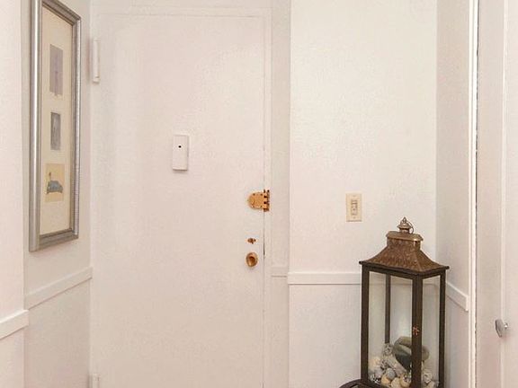 5th image of 153 E 57th St APT 3A