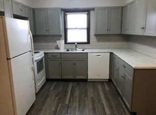 404 Redwood Dr, Wamego, KS 66547