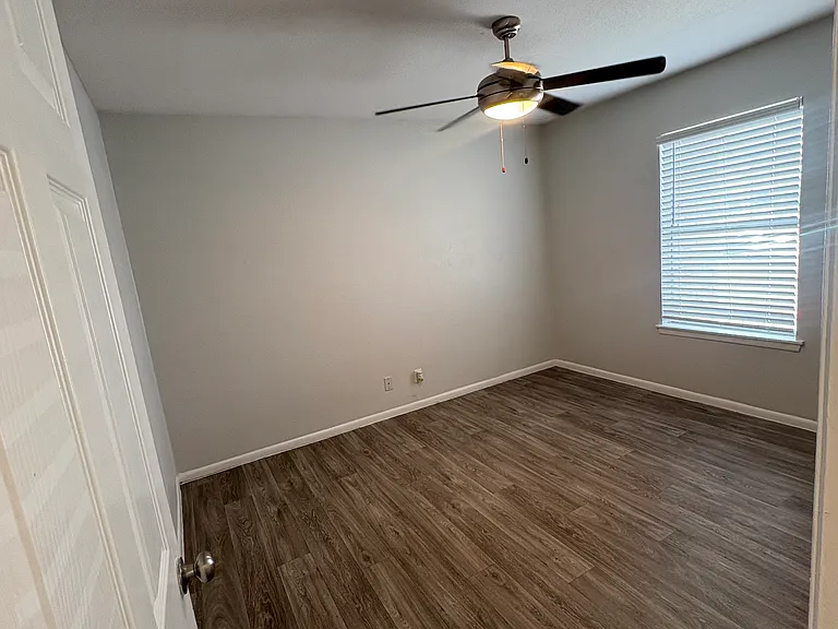 1543 Babcock Rd — Photo 37
