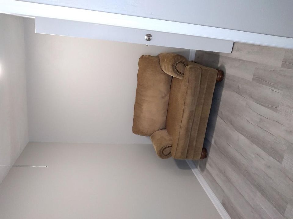 1st image of 10402 County Road 44 APT 1