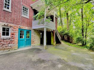 27 Poplar Hill Rd #D, Louisville, KY 40207