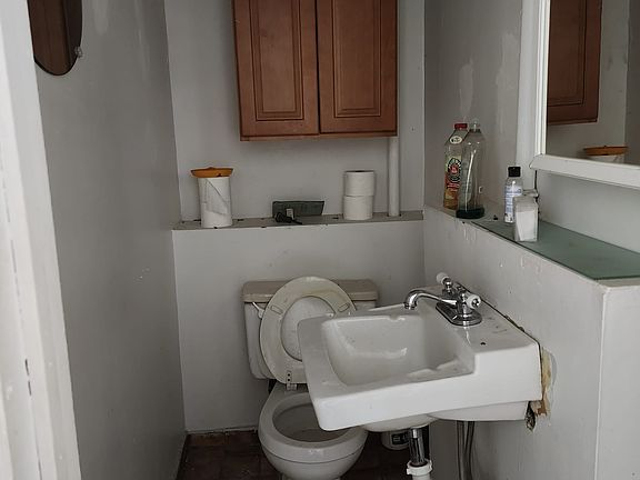 2nd image of 1178 Yonkers Ave #C