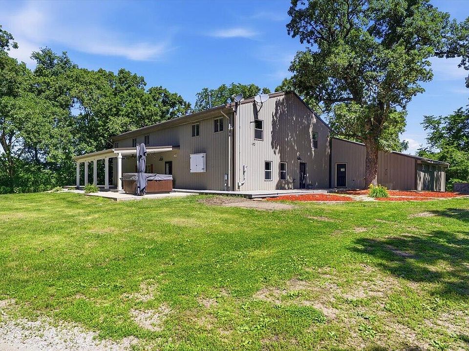 1st image of 16032 Pleasant Valley Dr