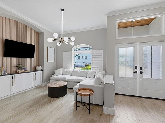 4th image of 6128 PASADENA POINT BOULEVARD