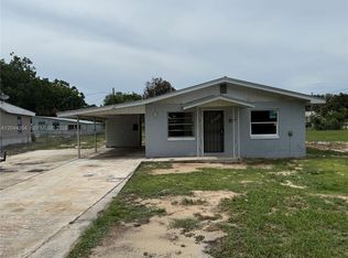 217 Palmetto St, Lake Placid, FL 33852