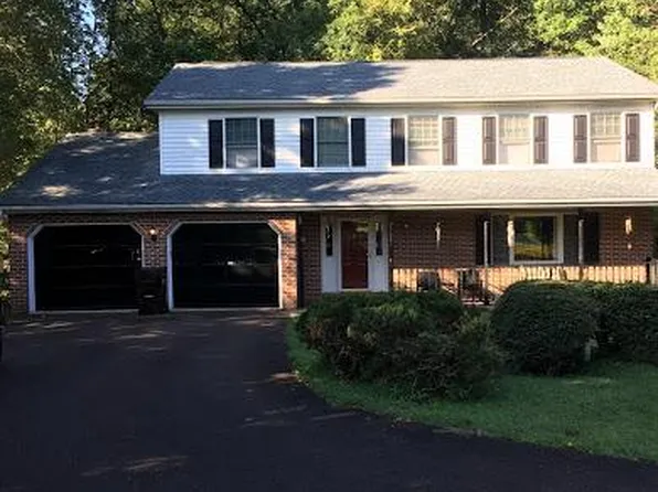 108 Mapleleaf Ln, Pottstown, PA 19464