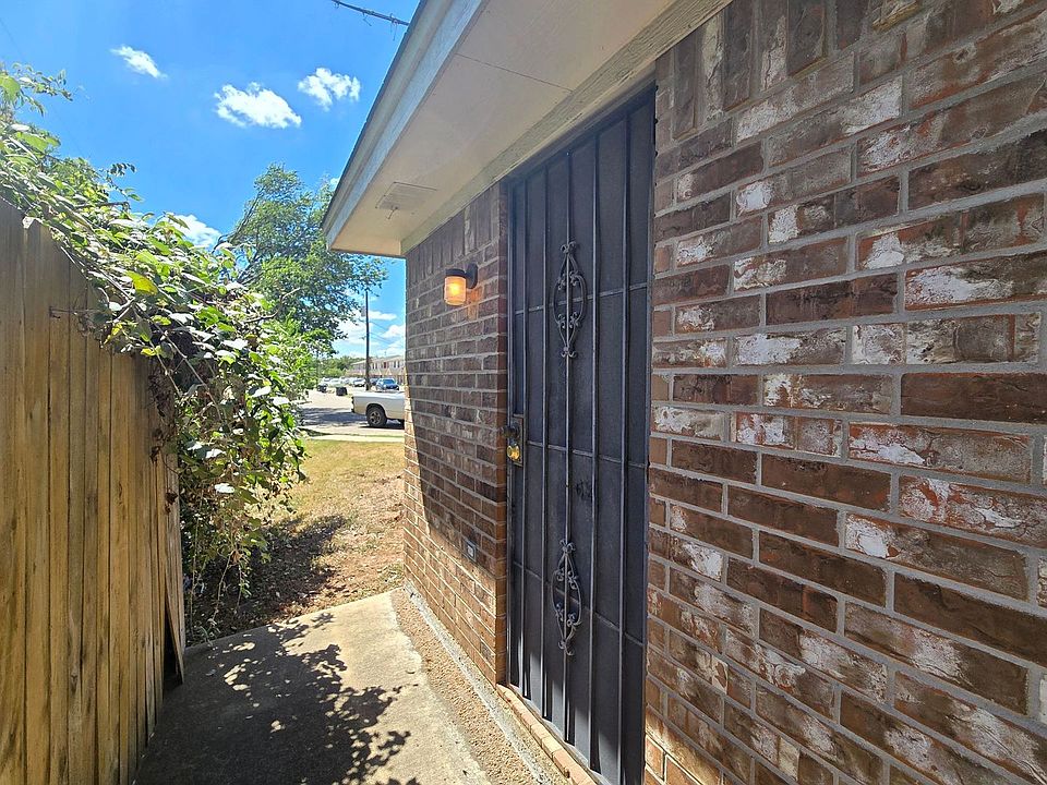 1st image of 3700-Y S Park St #A