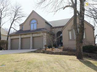 10321 S North Lake Ave, Olathe, KS 66061
