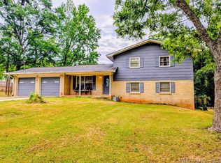 210 Yellowleaf Dr, Enterprise, AL 36330