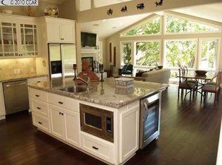 75 Van Tassel Ln, Orinda, CA 94563