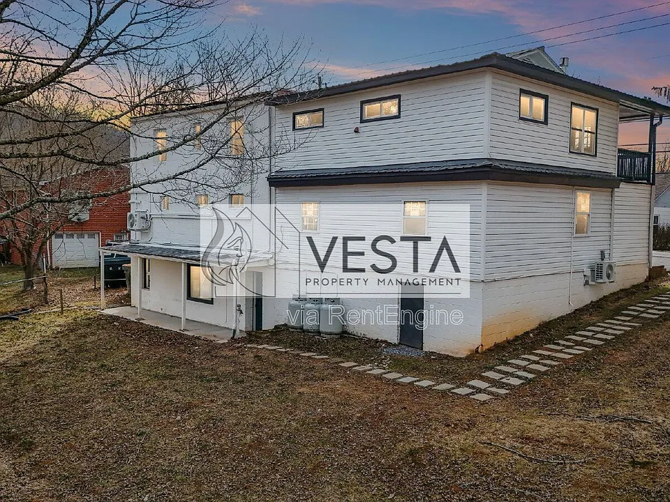 2383 Dutch Cove Rd #3