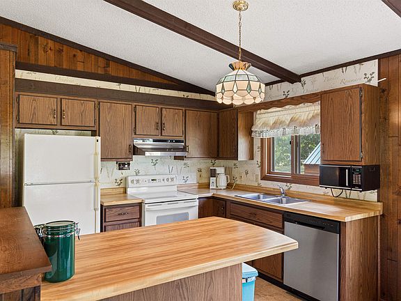 4th image of 369 Abington Ct