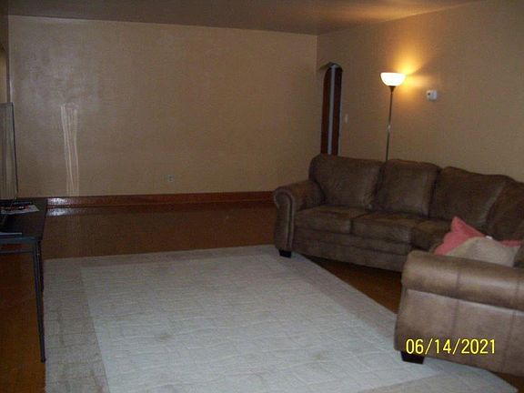5th image of 603 S Vine St