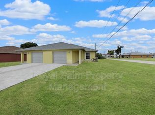 3704 SW 7th Pl, Cape Coral, FL 33914