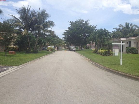 4th image of 10858 NW 7th St