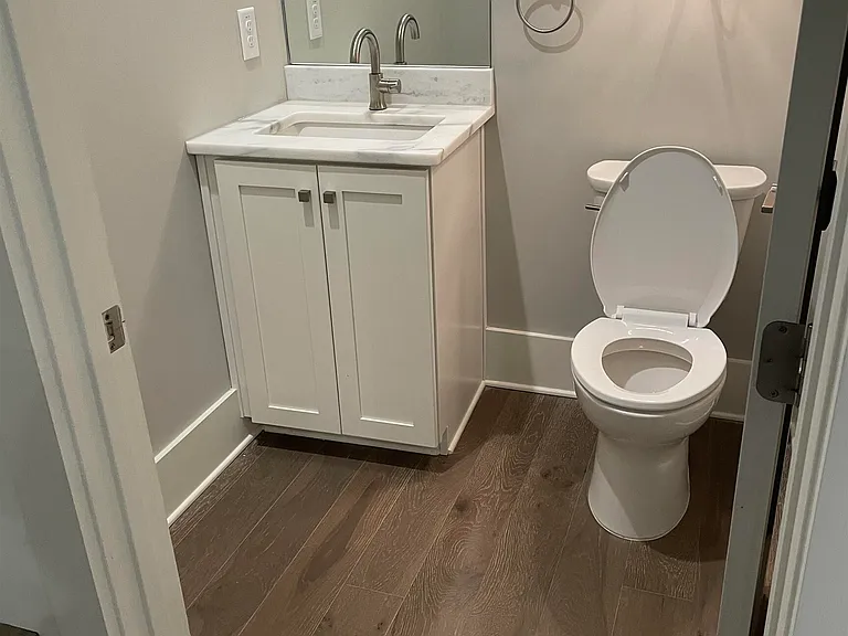 460 Heatherden Ave — Photo 9