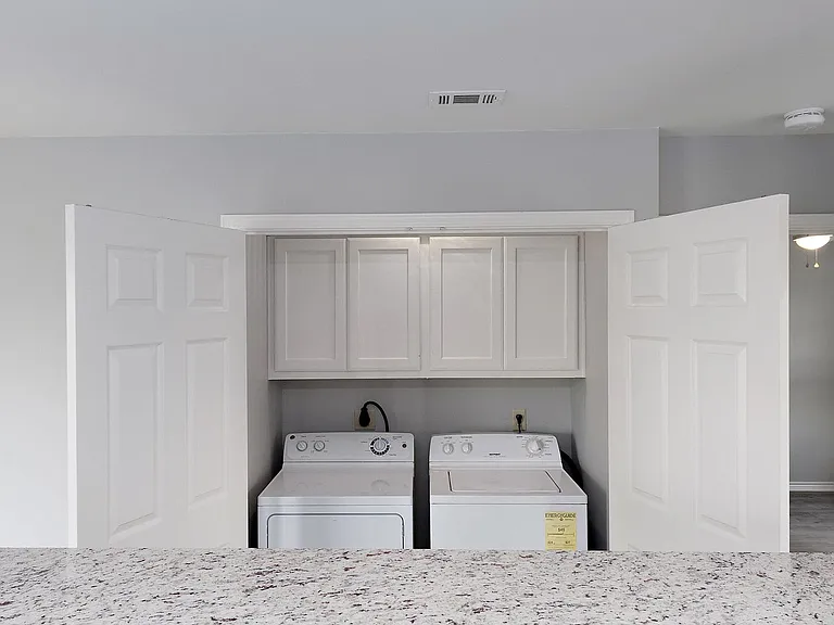 1227 Flying Ace Cir — Photo 14