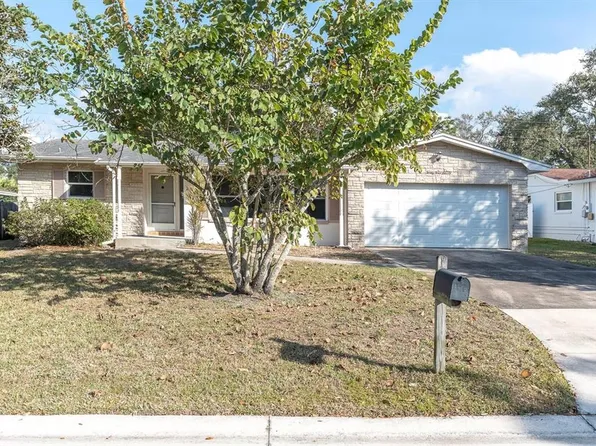 2311 Mangrum Dr, Dunedin, FL 34698