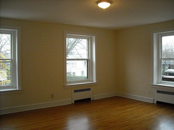 5th image of 7908 Germantown Ave Floor 2